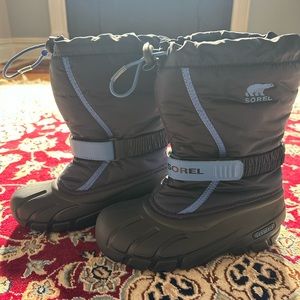 Sorel snow boots for boy, 3size